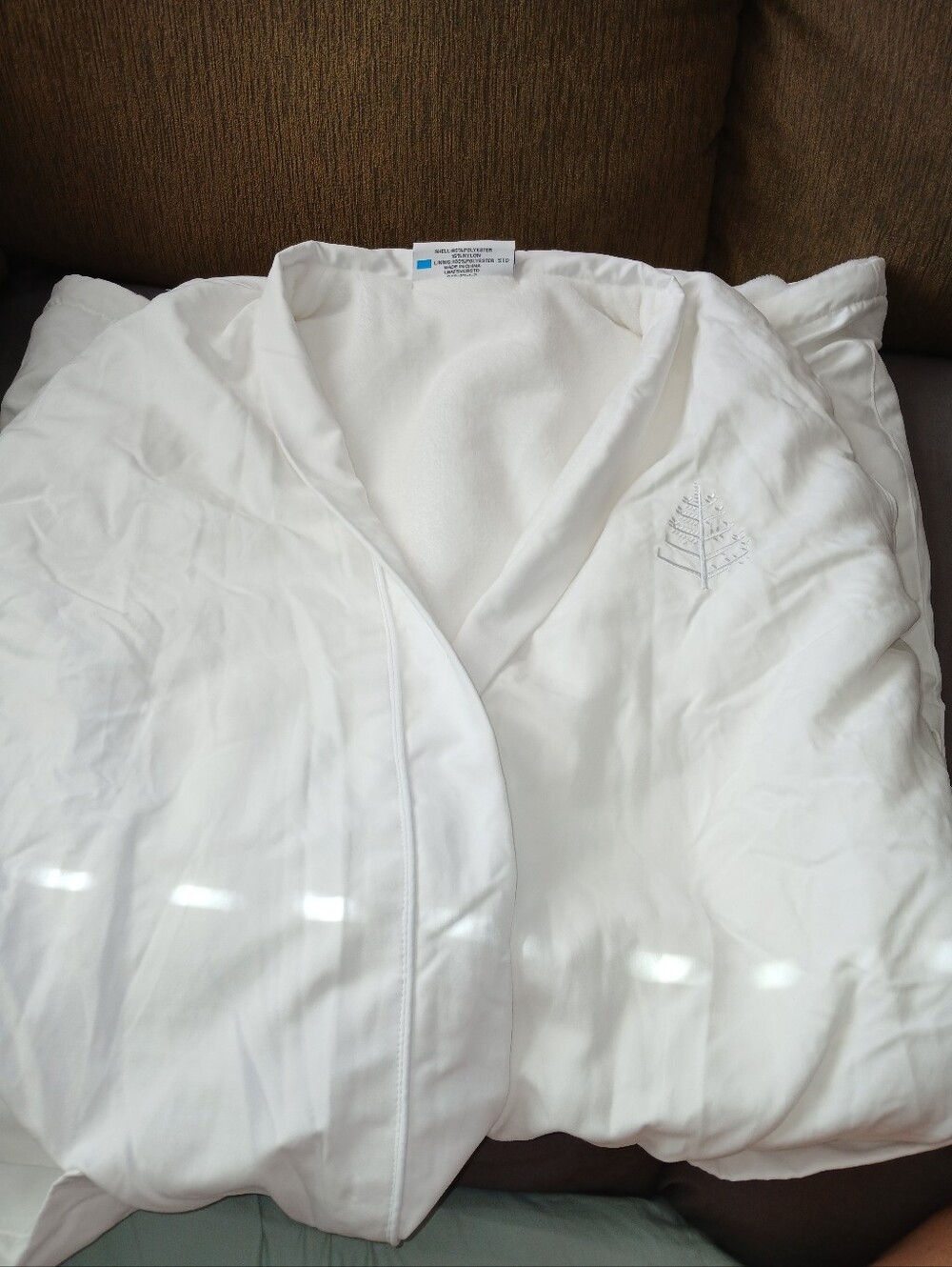 Four Seasons Spa Robe - Picture 7 of 9